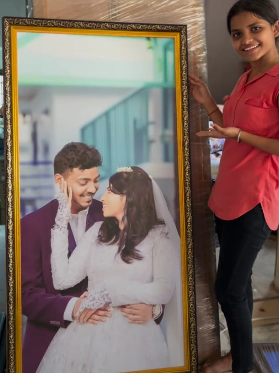 Oil Painting Digital Photo Frame Personalized Start From Only 450/- RS
