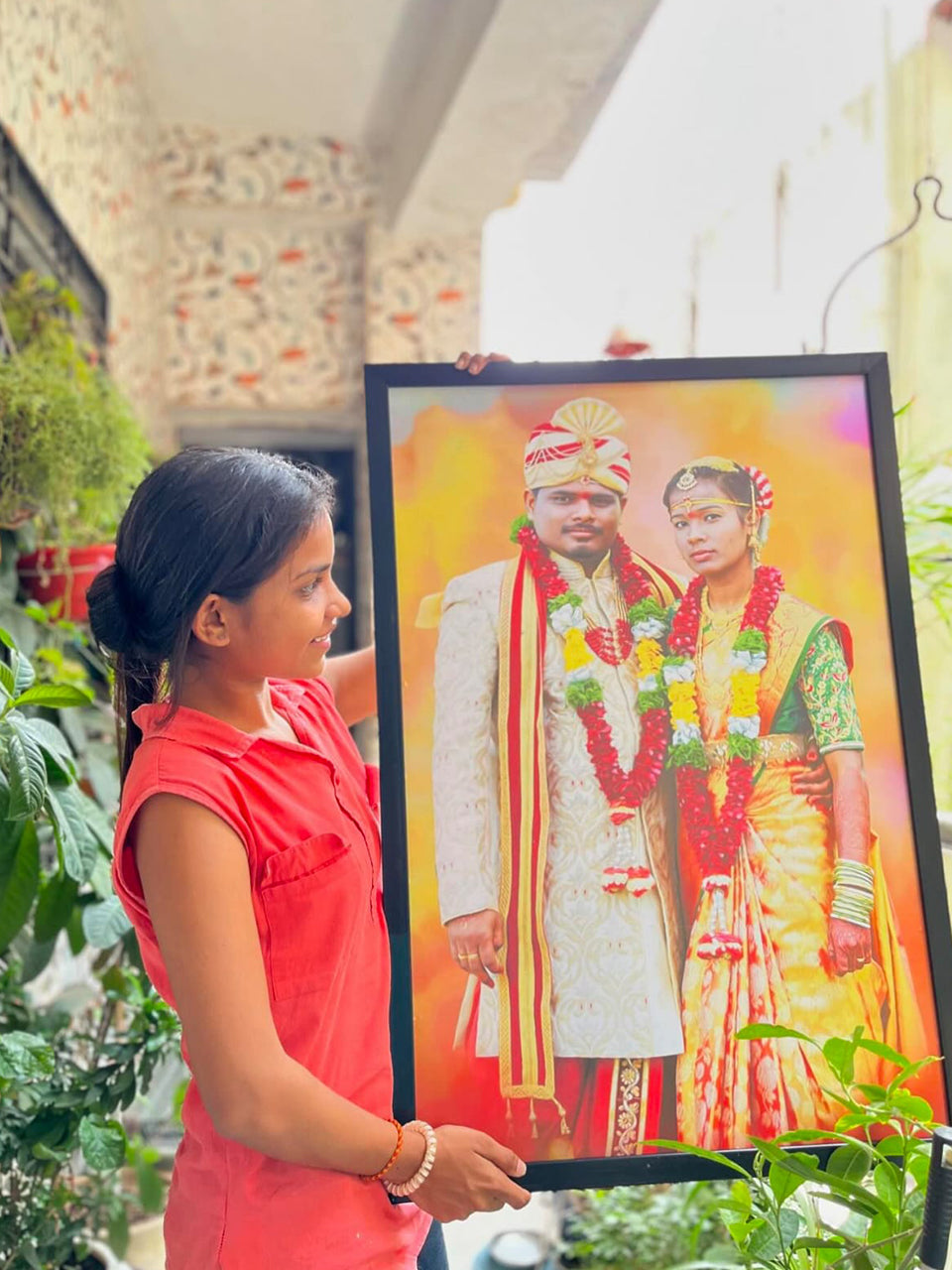 Oil Painting Digital Photo Frame Personalized Start From Only 450/- RS