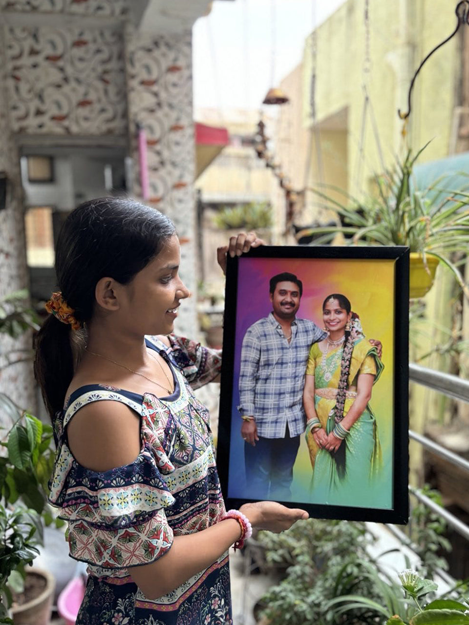 Oil Painting Digital Photo Frame Personalized Start From Only 450/- RS