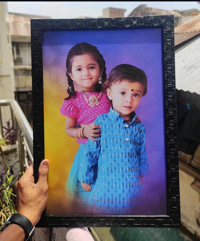 Oil Painting Digital Photo Frame Personalized Start From Only 450/- RS